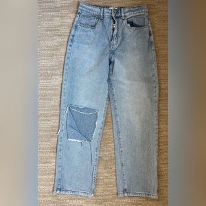 BEAUTIFUL BAGGY JEANS